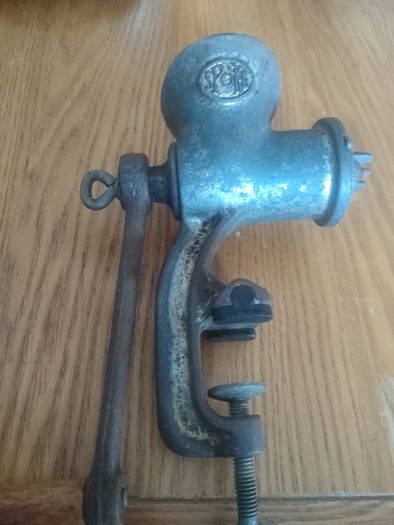 Vintage Spong Nation hand mincer