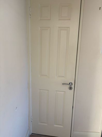 Internal doors x 5
