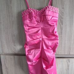 quality dress fits xs s with pearls