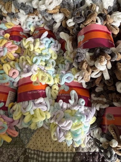 Huge bundle of finger knitting loop yarn wool 52 balls
