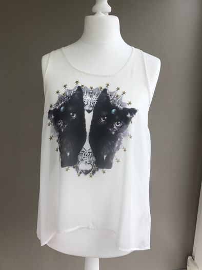 Loose sleeveless top ladies top size 12-14