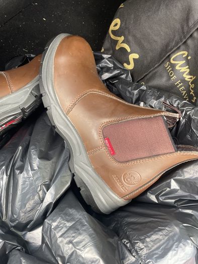 Genuine red back work boots steel toe