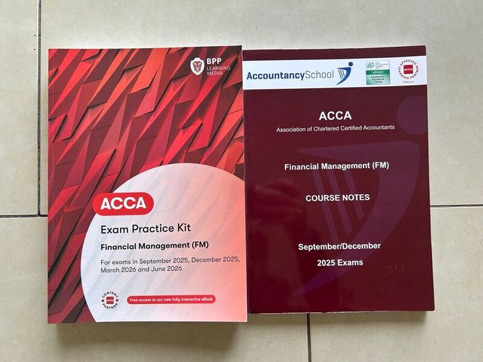 Acca Books (sbl, Sbr & Fm)