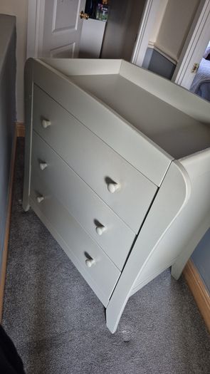 baby changing unit