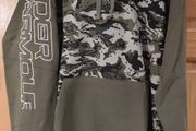 Under Armour Camo Hoodie L New