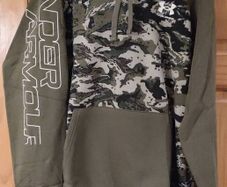 Under Armour Camo Hoodie L New