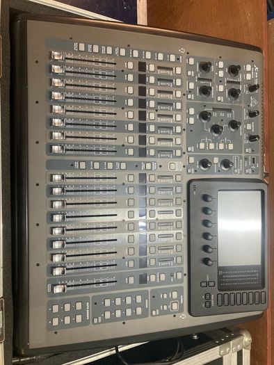 x32 compact and stagebox