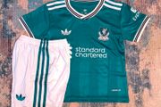 Liverpool away kid sizes  season 25/26