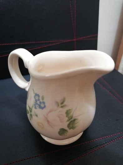Vintage Sadler Creamer
