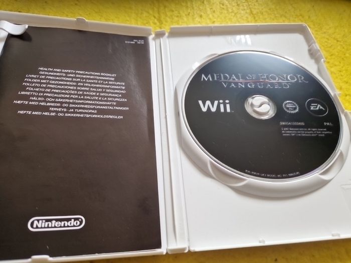 Medal of Honor Vanguard Nintendo Wii Games Original