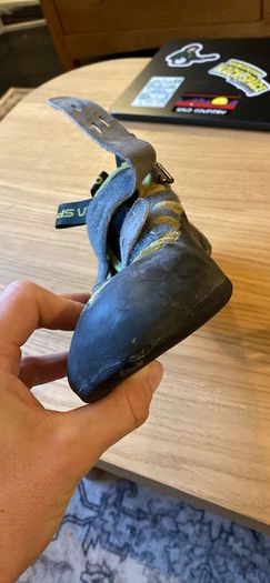 Sportiva Tarantula Climbing Shoes Size 44