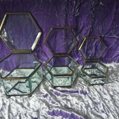 Collectable trinket boxes