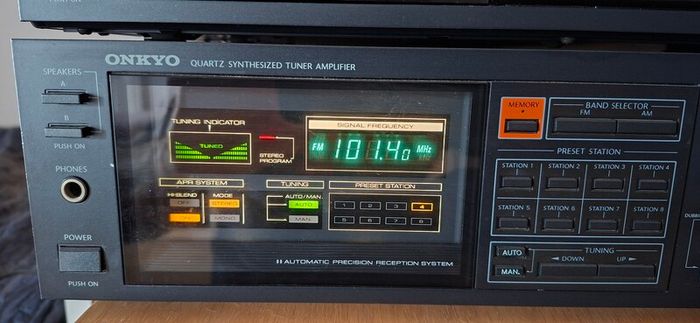 Onkyo TA-200 Deck + Onkyo TX-200 Amplituner