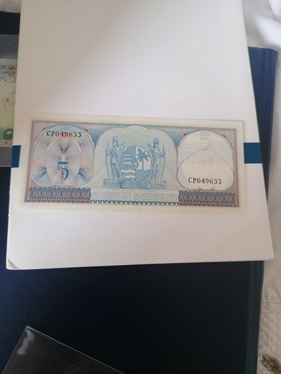 UNC 1963 Suriname 5 Gulden Banknote
