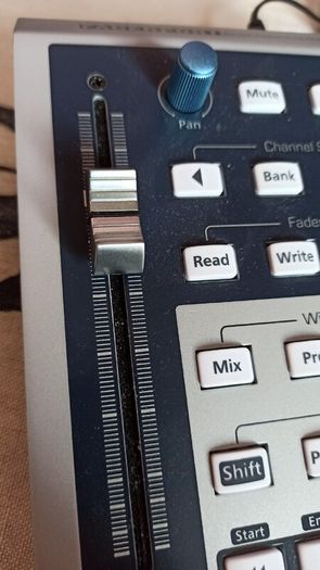 PreSonus Faderport USB DAW Transport Controller with Motorized Fader
