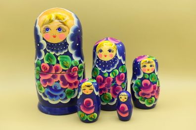 Nesting Dolls - Family of Five Matryoshka Traditional Russian Doll
