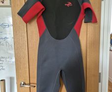 ladies shorty wetsuit size 14