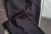 Size 8 - A Pair of Black Ladies Pants - Inside Leg 30 Inches. Read Carefully - E