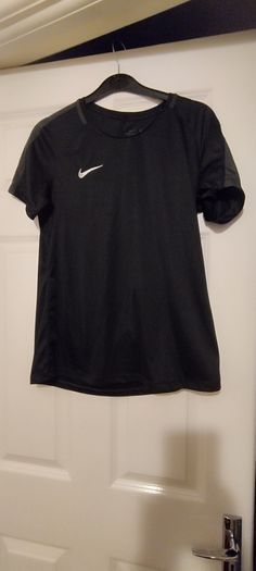 Nike Drifit top