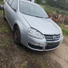 vw Jetta breaking 1.6tdi