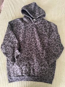 COMFRT Minimalist Hoodie in "Panther"