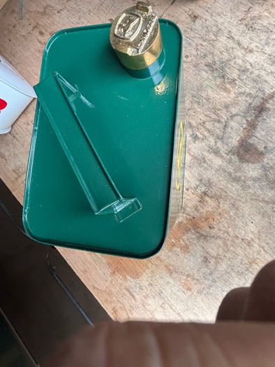 oil can