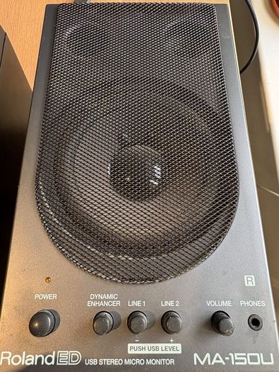Roland MA-150U Powered Speakers, Pair, Untested