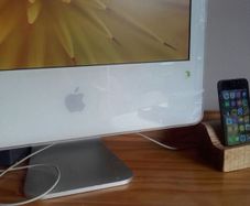 Apple Iphone Log Dock