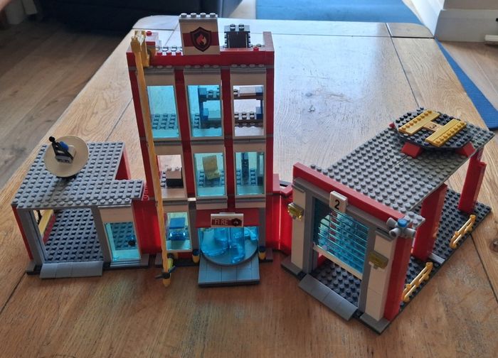 Lego compatible fire station