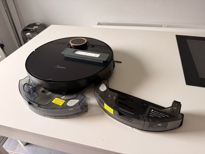 Midea Vacuum robot