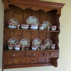 Shelves / wall mounted display