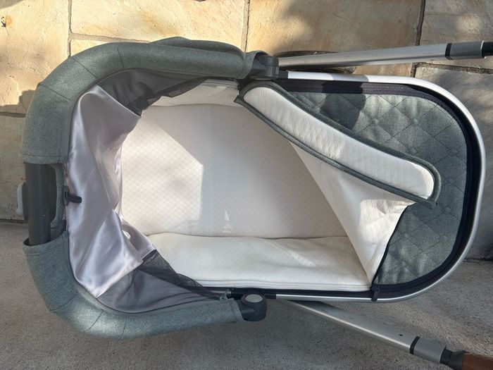 UPPAbaby Vista Complete Bundle Emmett Green