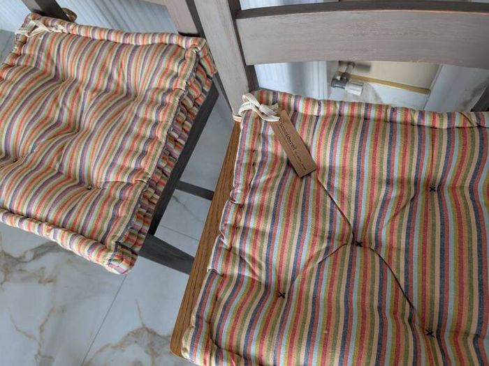 4 Dining Chairs - 100e each-Excellent condition