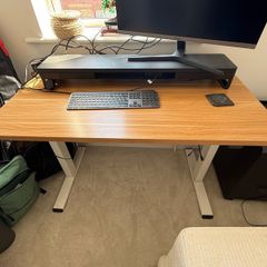 Free height adjustable desk (lost cable)