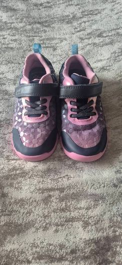 shoes  clarks