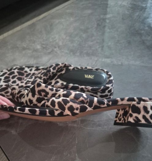 womens sandals