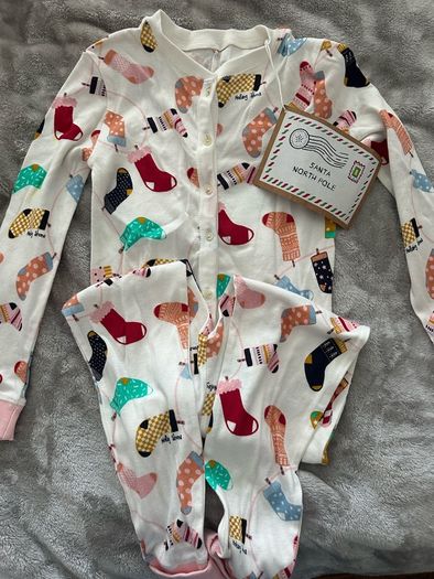 BNWT unisex Christmas onesie, size 6-7 years