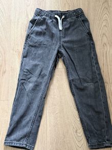 Boys denim pull on jogger size 6-7