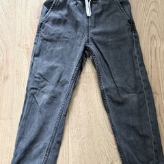 Boys denim pull on jogger size 6-7