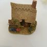 Lilliput Lane Swan Green Image 3