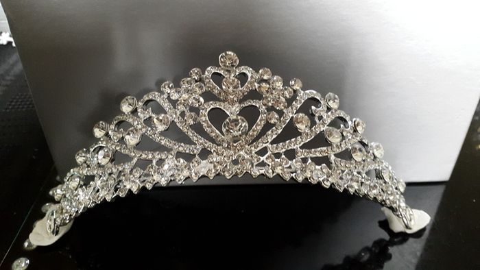 Bride's Designer Crystal Head piece