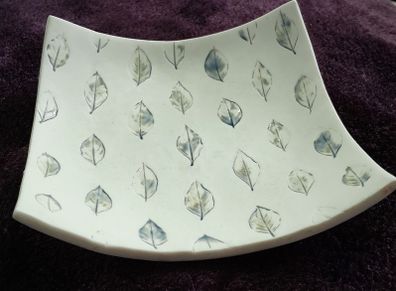 DISH - Shallow - Leaf Design