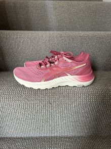 Asics Trainers Ladies Size 41.5