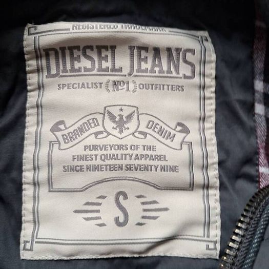 Diesel thick quilted jacket Size small ptp 20" in excellent condition