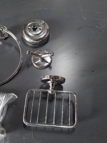 bathroom accessories