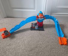 Hot wheels gorilla