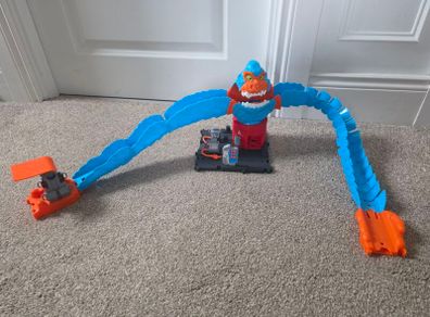 Hot wheels gorilla