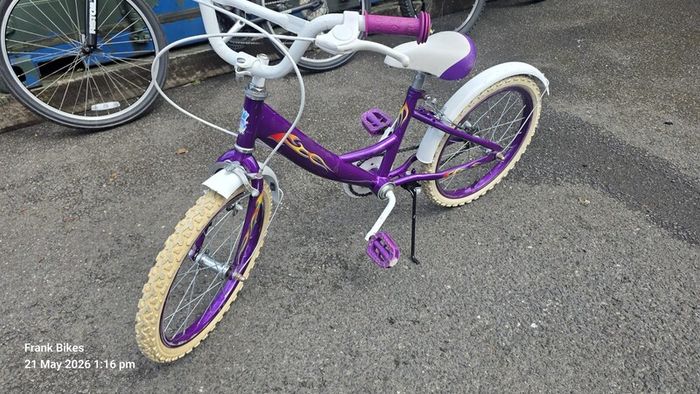 18inch Girls Bike   Purple and White  Like New