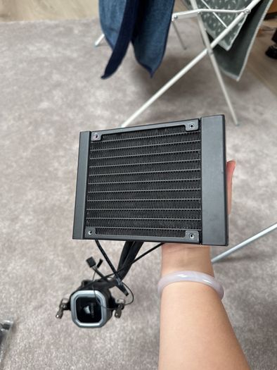 Corsair H60 Liquid CPU Cooler