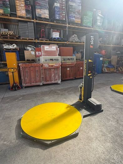 Industrial Machinery. Balers Wrappers forklifts